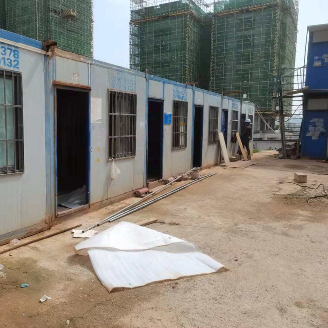 港南\\厂房拆除回收：让废弃建筑重获新生\\